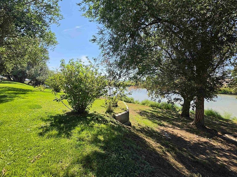 2162 South Flat Road photo 2