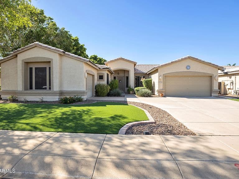 1715 E KENWOOD Street photo 1