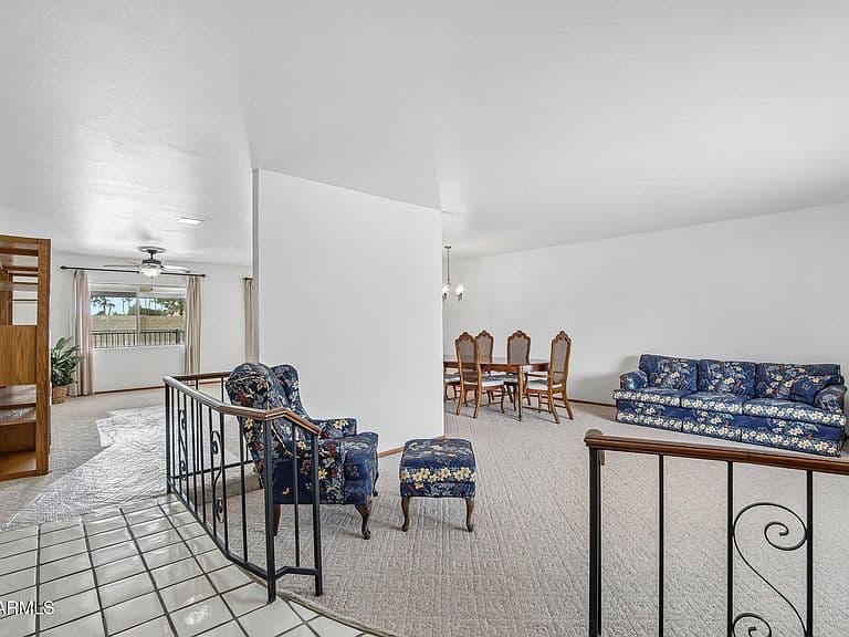 2025 E PEGASUS Drive photo 4
