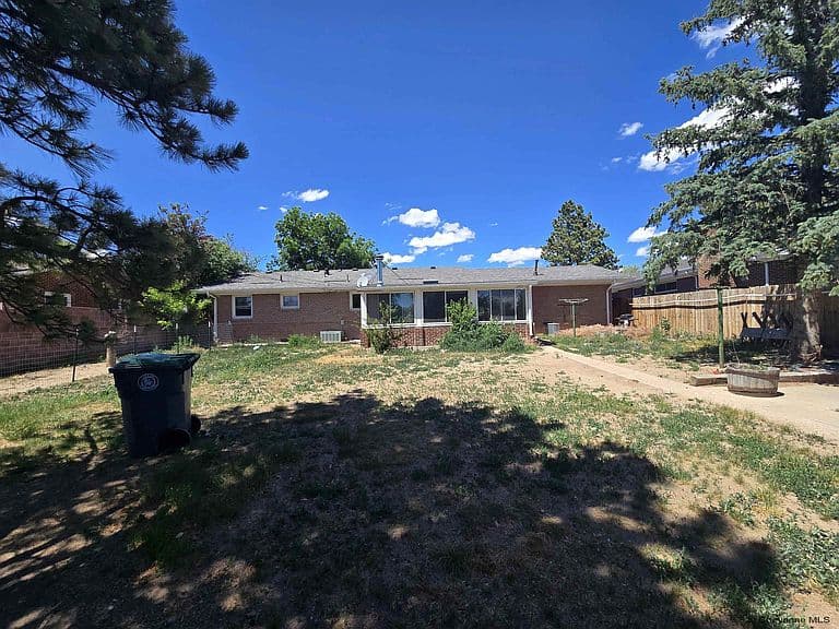 721 Arapaho St photo 3