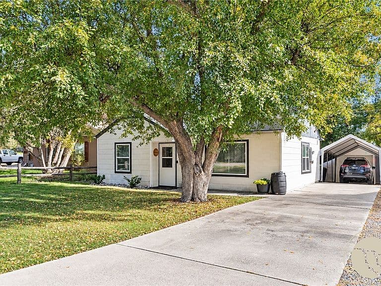 2329 Wingate Ln photo 1