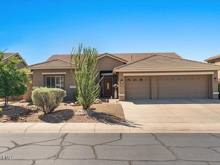 5335 E Thunder Hawk Road photo 2