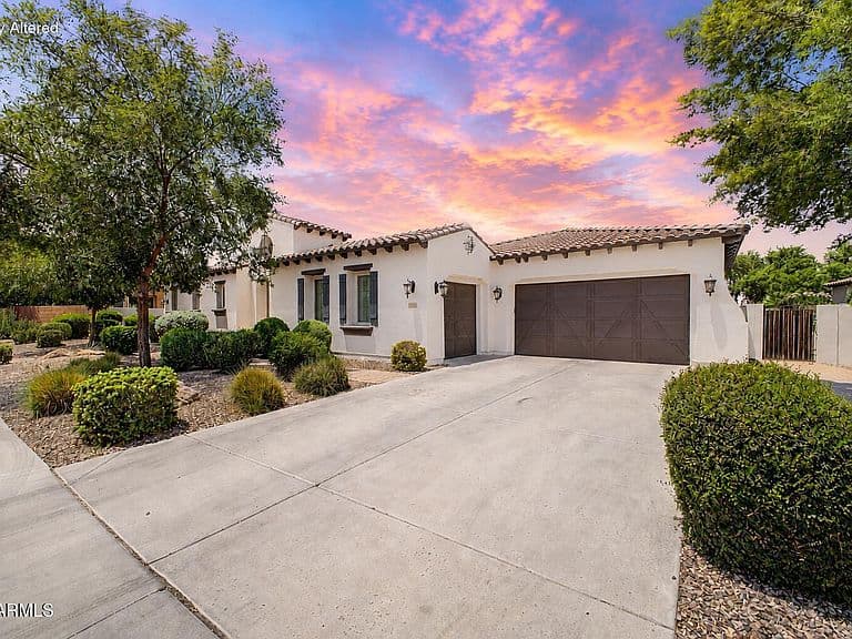 3334 E BIRCHWOOD Place photo 3