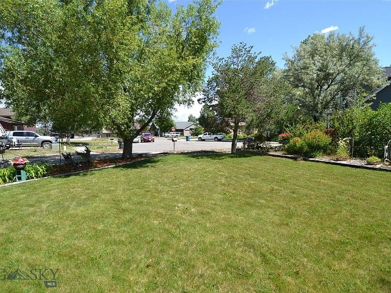 903 Kermit Ct photo 4
