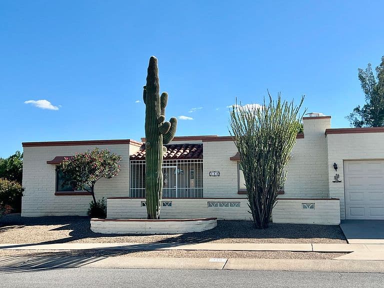 140 E San Vincent Dr photo 2