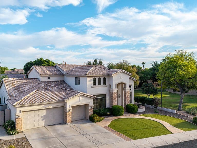 2087 W REMINGTON Drive photo 1