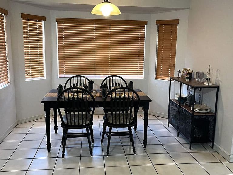 10802 W MORTEN Avenue photo 5