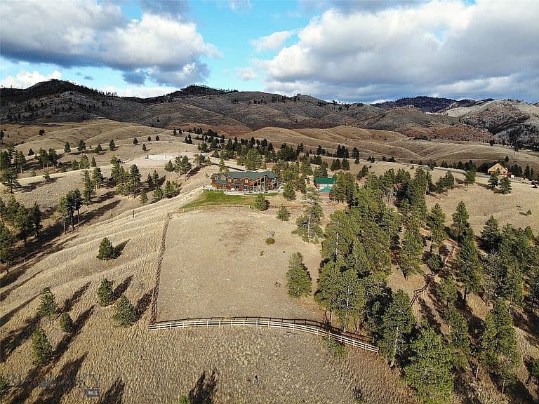 4220 Sunset Ridge Dr photo 3