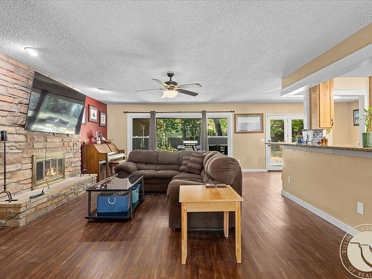 2902 Ramada Dr photo 5