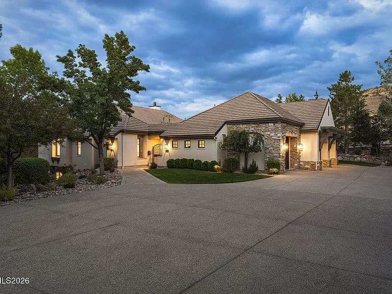 65 Sharps Cir photo 3