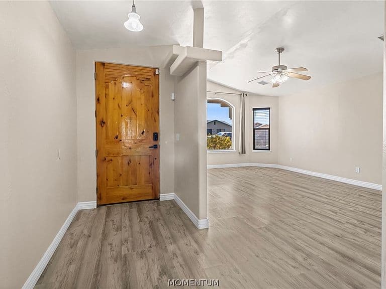 2719 Wallapai Avenue photo 3