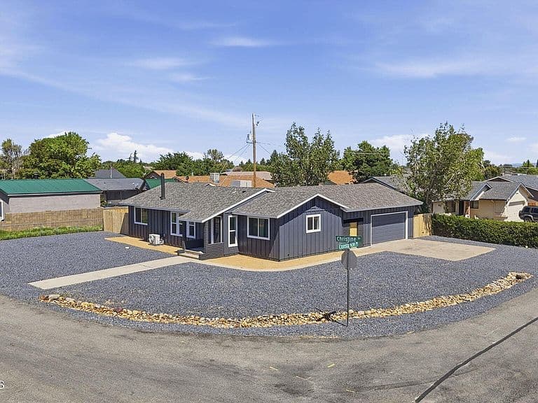 3400 N Constance Dr photo 4