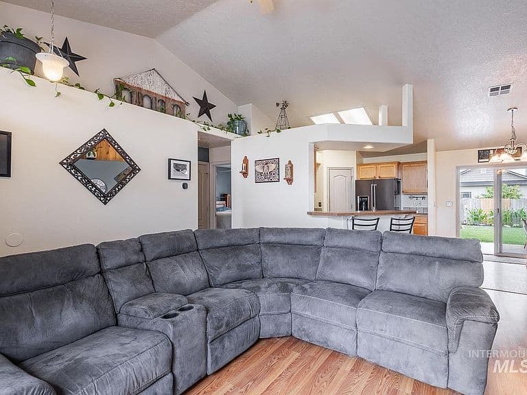 9521 W Cory Ln photo 4