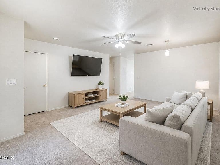 9652 W Carol Ave photo 3