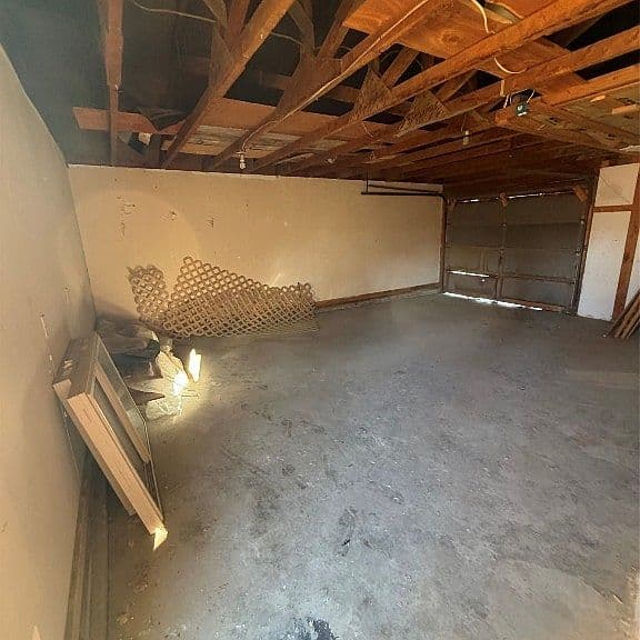 112 N Pine St photo 4