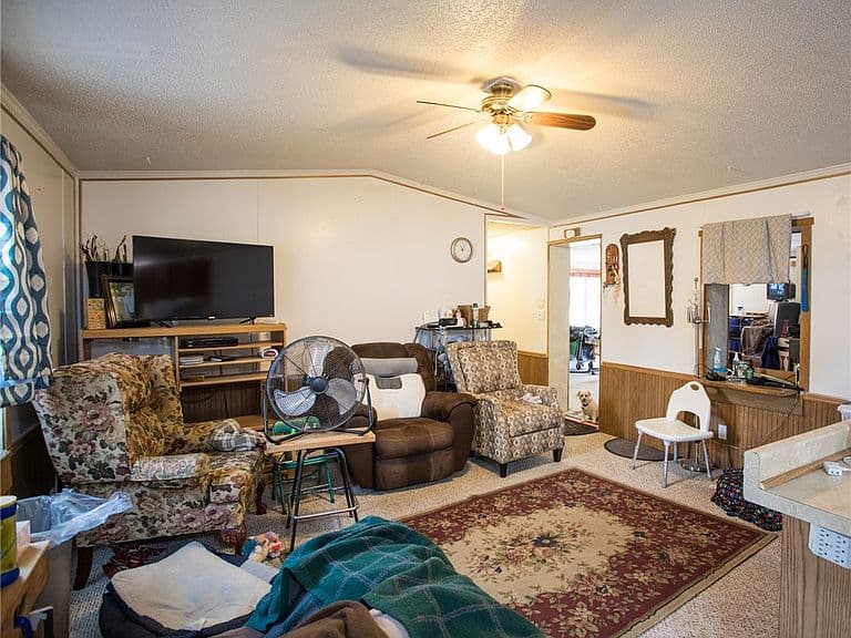 118 1st Ave SW photo 3