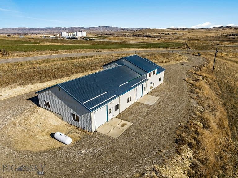 300 Buffalo Jump Rd photo 4
