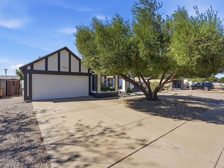 12442 N 86TH Lane photo 3