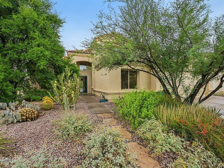 4512 E MOUNTAIN SKY Avenue photo 2