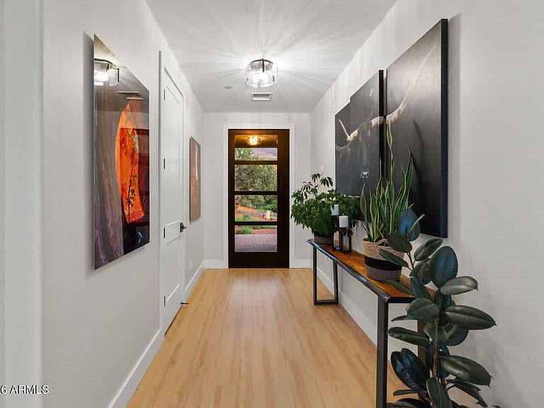 140 GRAY FOX Drive photo 4