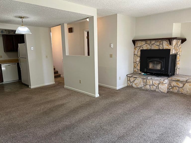 1613 Taylor Ave Unit 2 photo 3