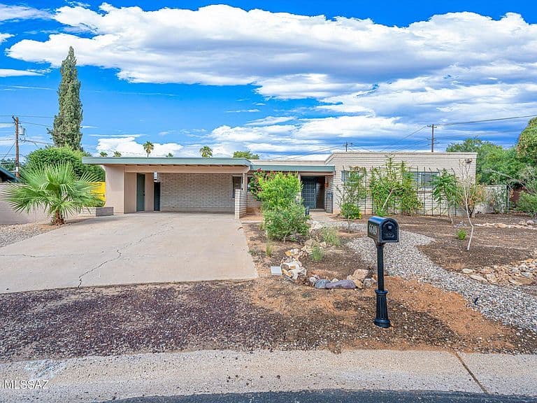 6649 E Calle De San Alberto photo 4