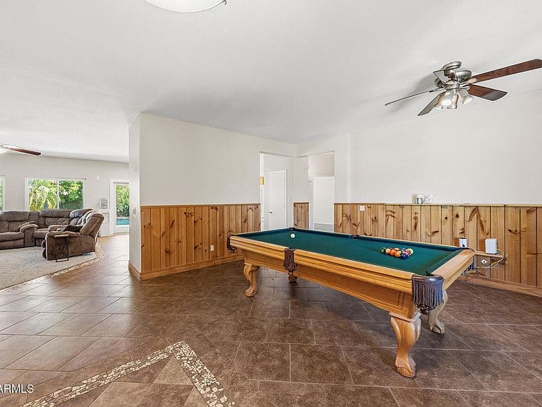 1042 E LYNX Way photo 4