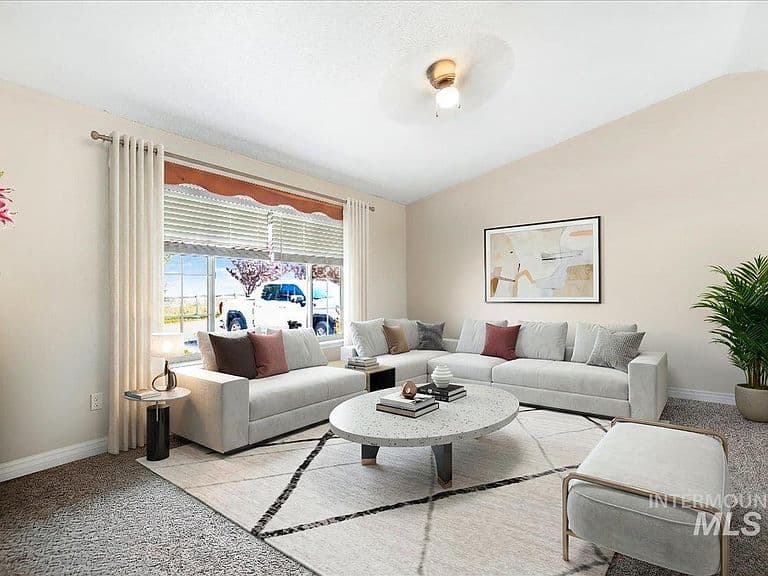 2123 E 3970 N photo 2
