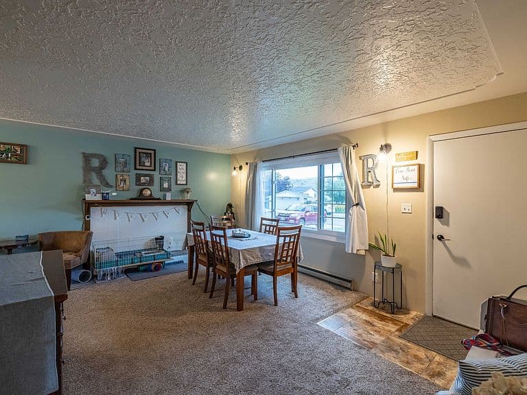 1295 McDougall Dr photo 3