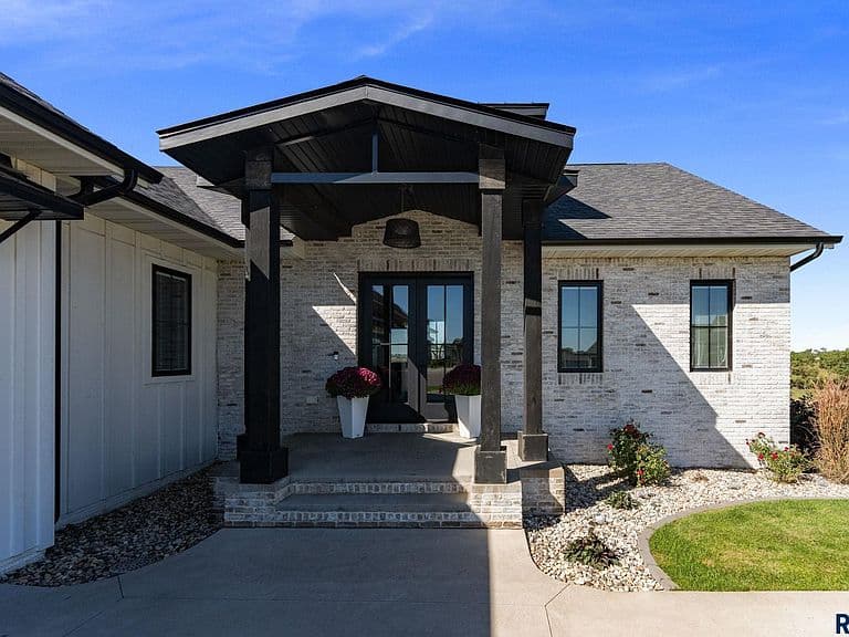 201 S Boathouse Cir photo 5