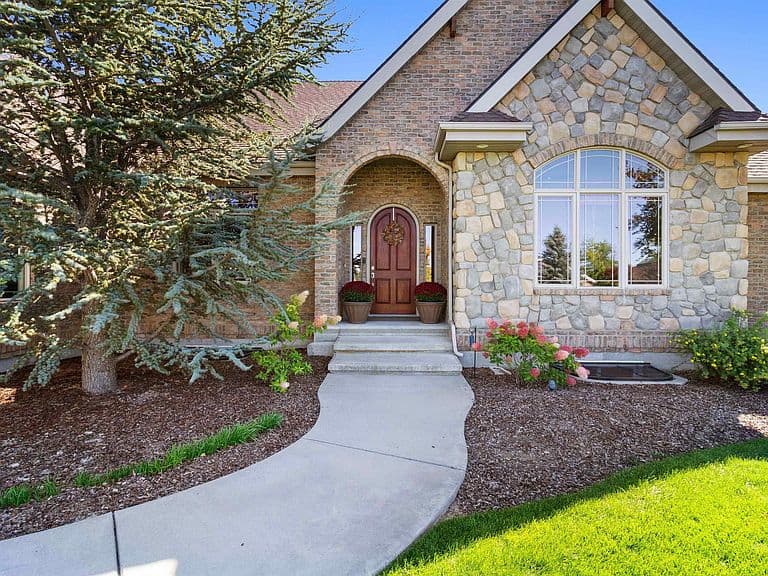 3415 Moonlight Dr photo 3