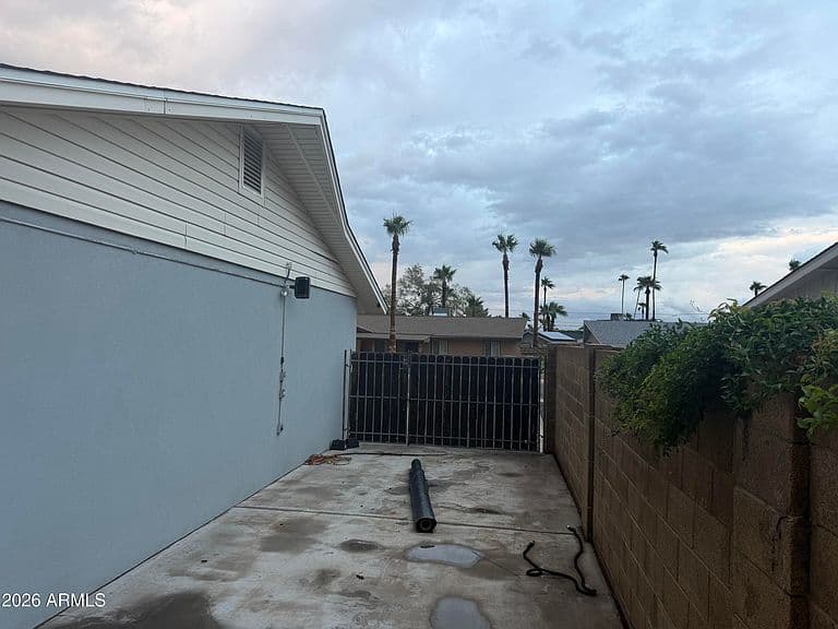 3931 E DESERT COVE Avenue photo 3