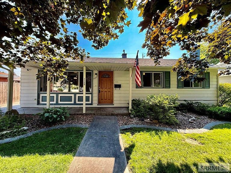 1125 Bower Dr photo 1