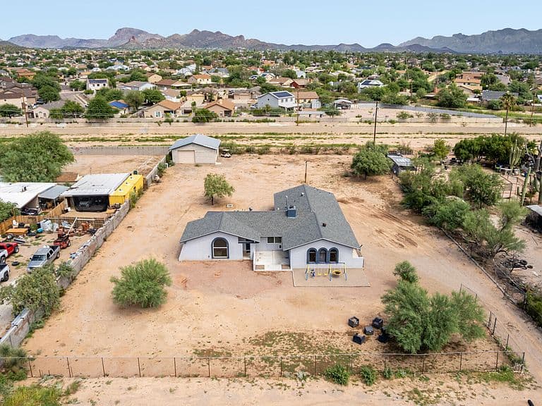 3230 W Via Santa Dorotea photo 1