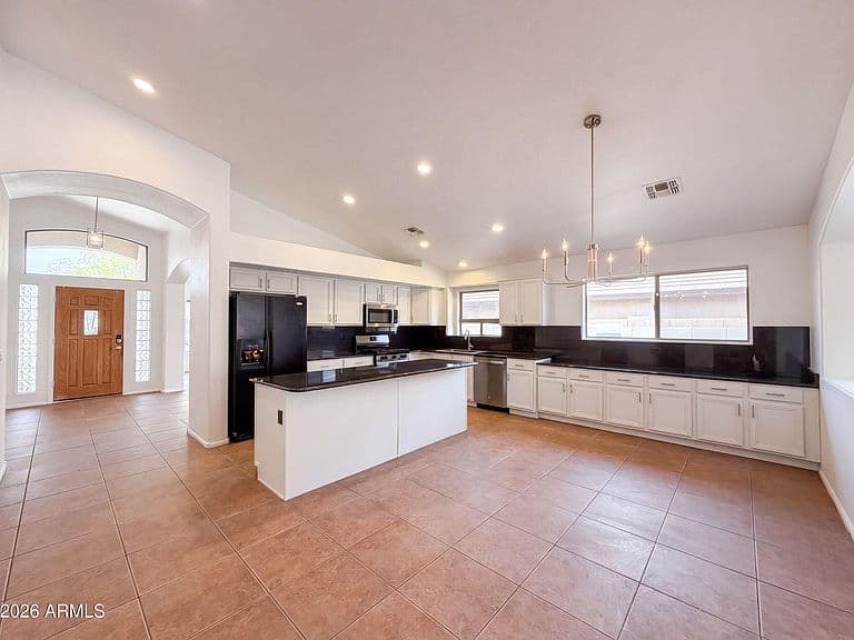16735 W MCKINLEY Street photo 2