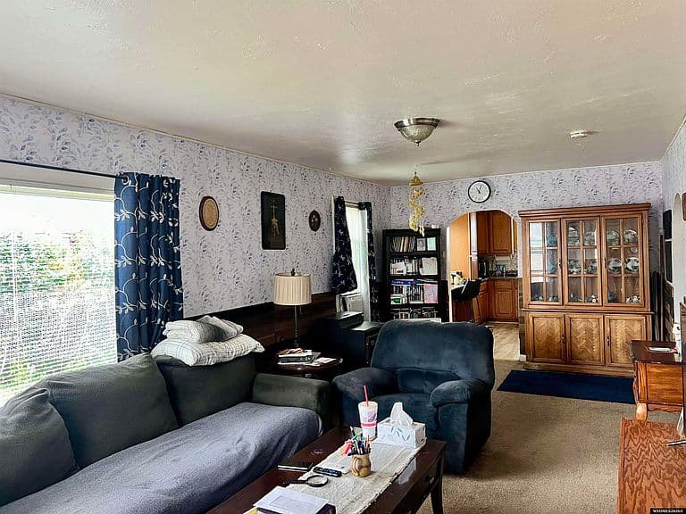 1005 Clark St photo 5