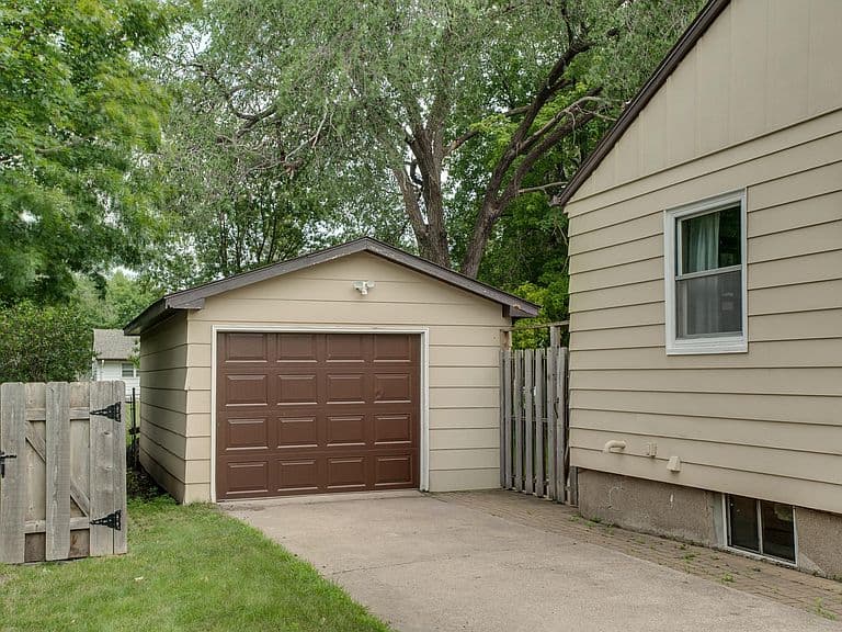 424 15th St S photo 5
