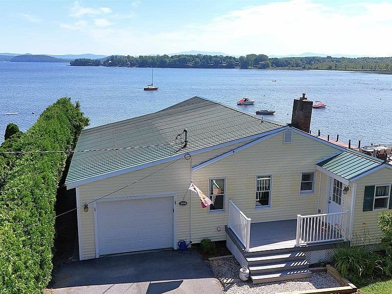 208 White Cap Road photo 1