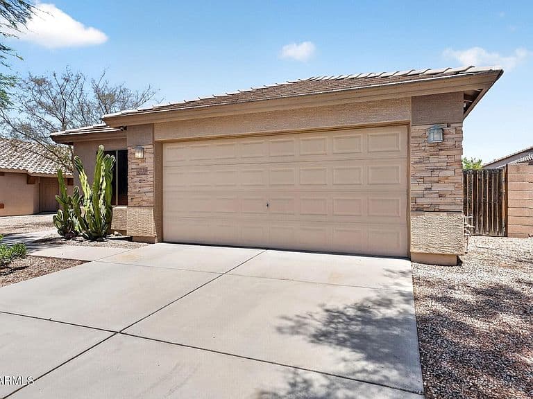 11106 E CATALINA Avenue photo 2