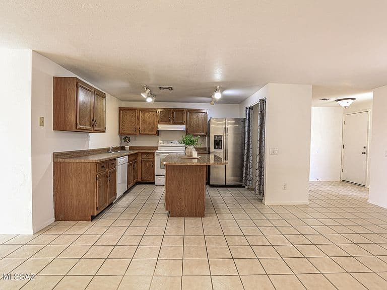 4540 W Lynn Cir photo 4