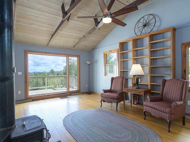 2506 Healdville Road photo 4