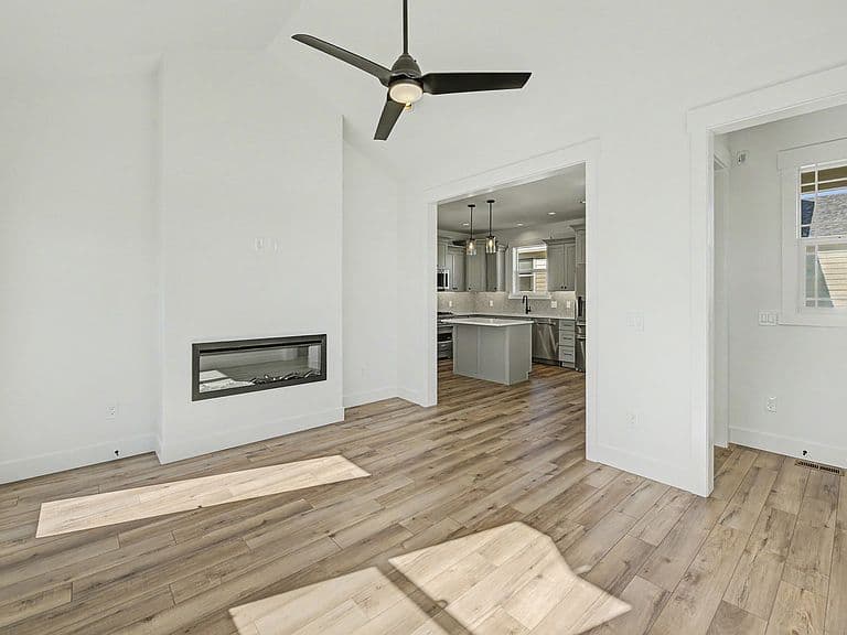 2917 Travis Ave photo 3