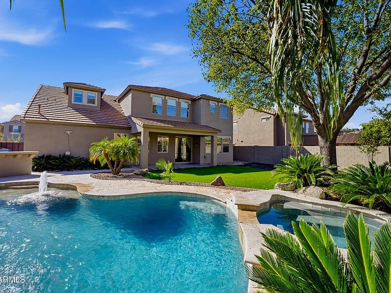 3138 E MUIRFIELD Street photo 1