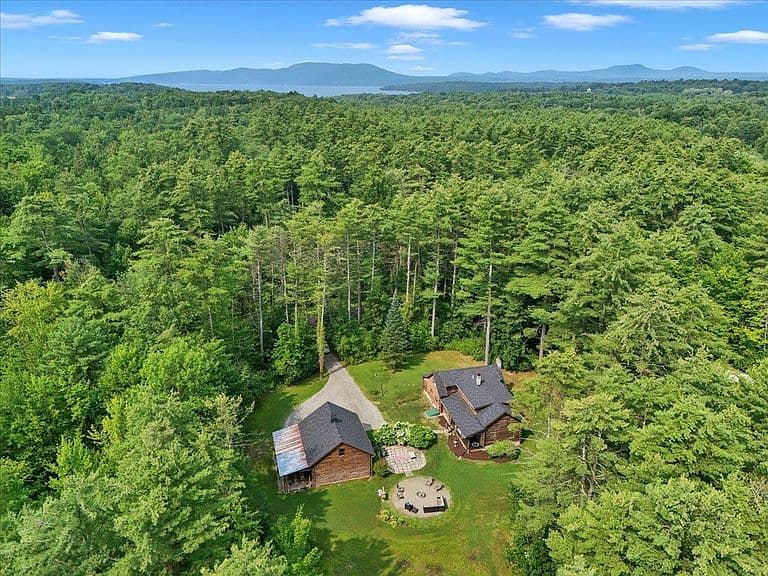 5597 Greenbush Road photo 1