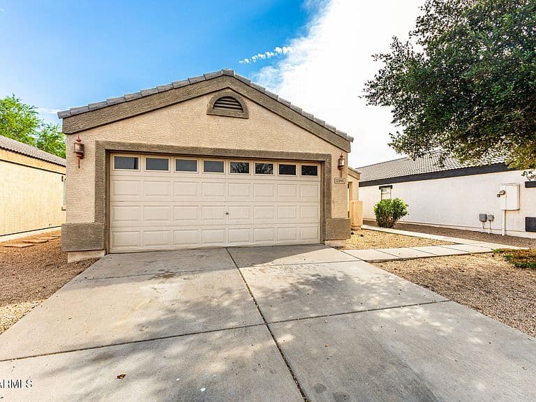 12841 W Myer Lane photo 3