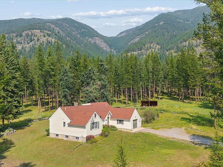 694 Boulder Ridge Trl photo 4