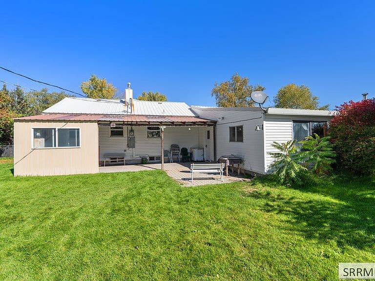 2930 E Teton St photo 4