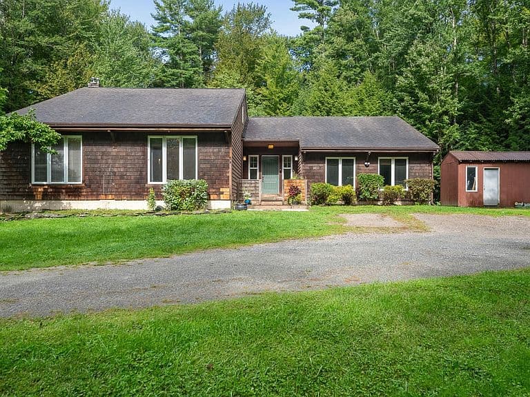 76 Catella Road photo 1