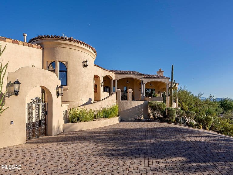 5348 N Via Alcalde photo 4