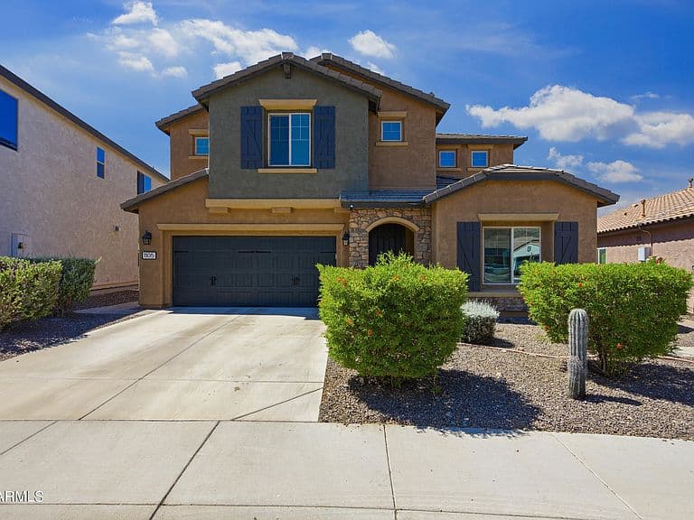 1105 W SPUR Drive photo 4